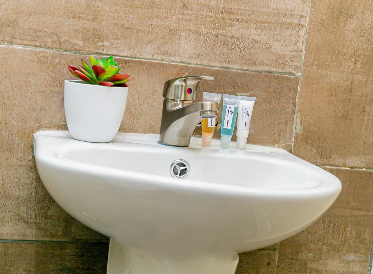 Fragrance Apartments And Suites Ibadan Extérieur photo