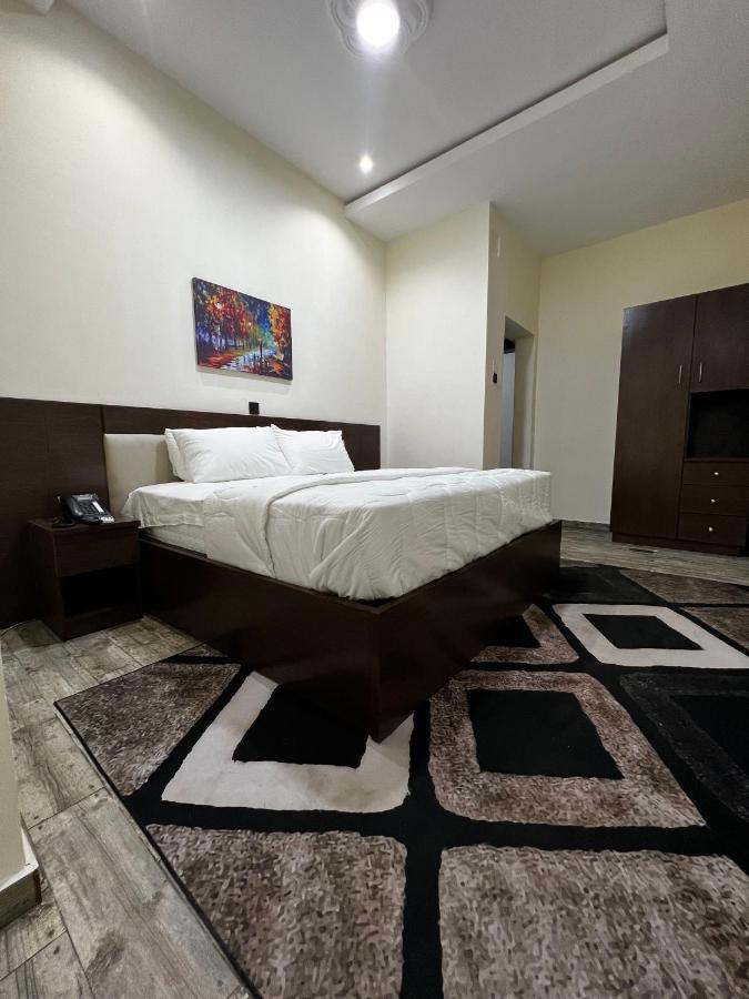 Fragrance Apartments And Suites Ibadan Extérieur photo